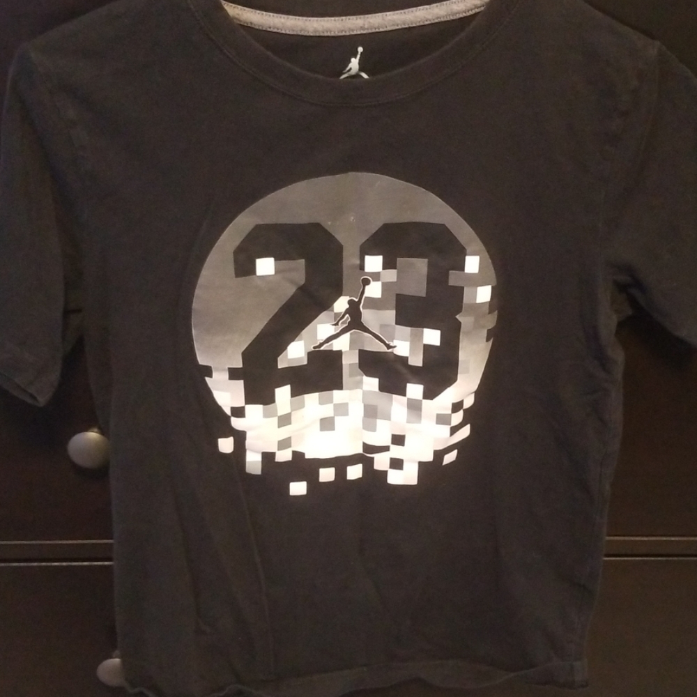 Black Jordan's t shirt